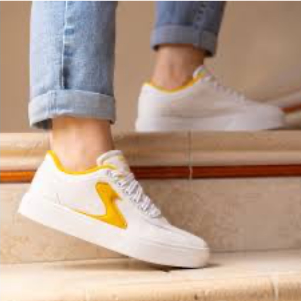 Skechers Eden Classic Sneaker - Picture 1 of 9